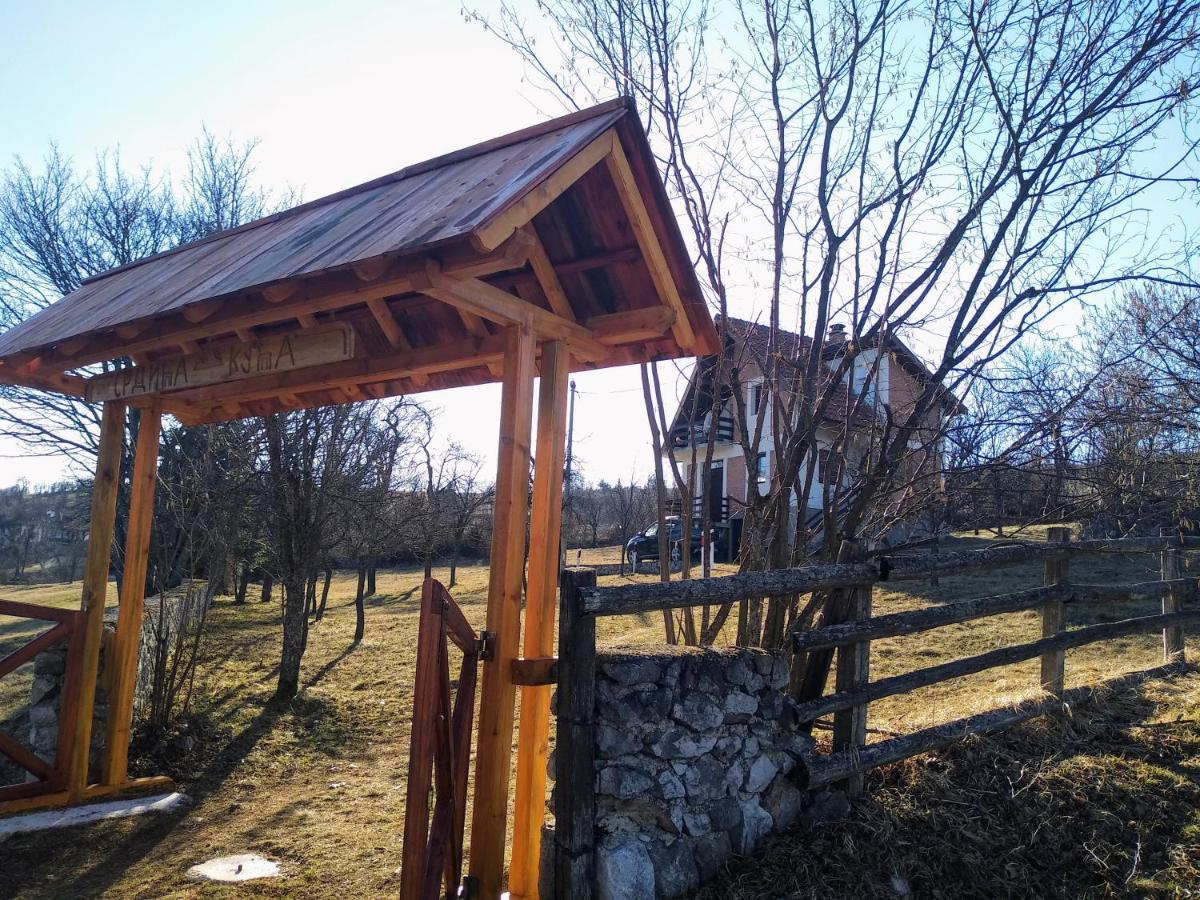 Вилла Srdica Kuca Trnava  Экстерьер фото